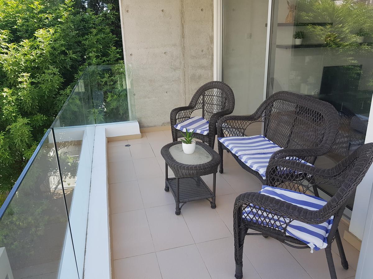 Achillion Gardens, Near Unic By 'Flats Nicosia' Apartamento Exterior foto