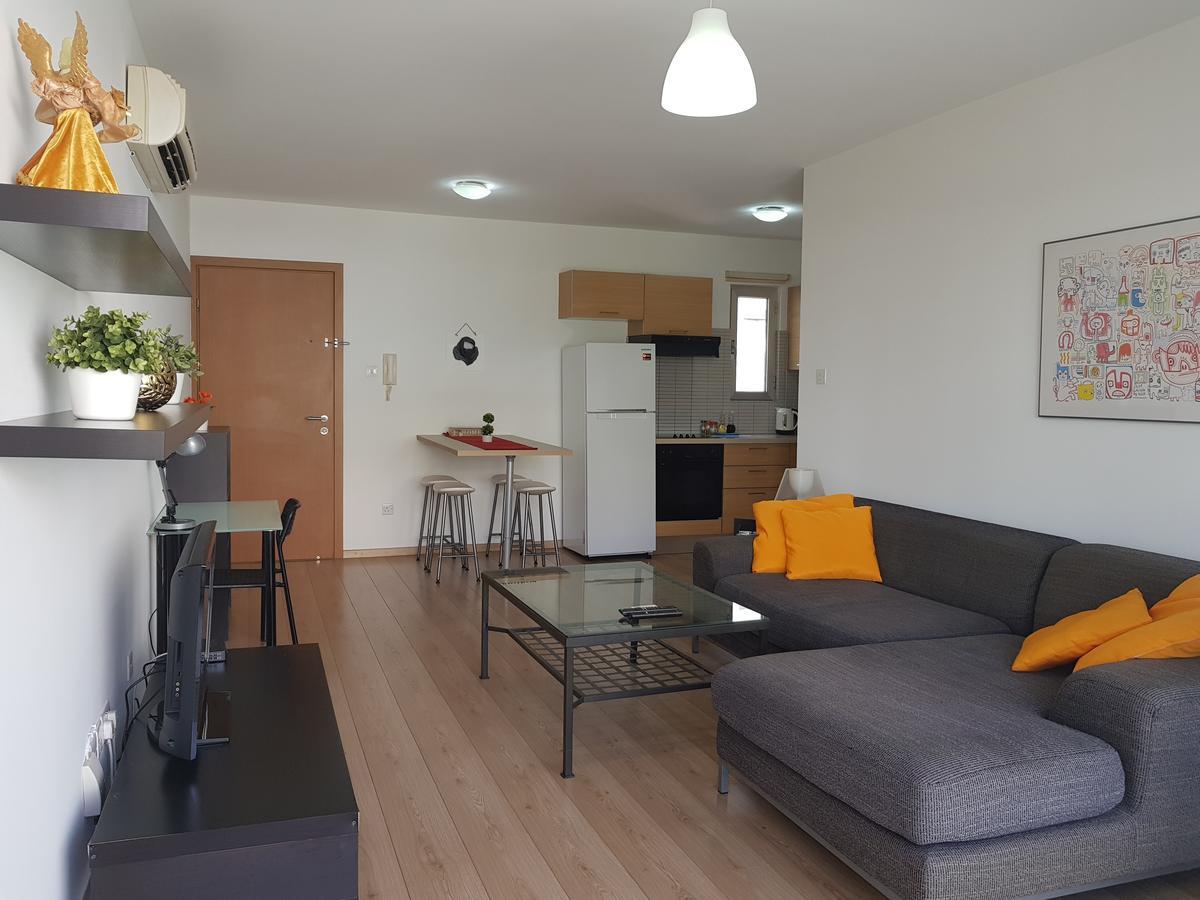Achillion Gardens, Near Unic By 'Flats Nicosia' Apartamento Exterior foto